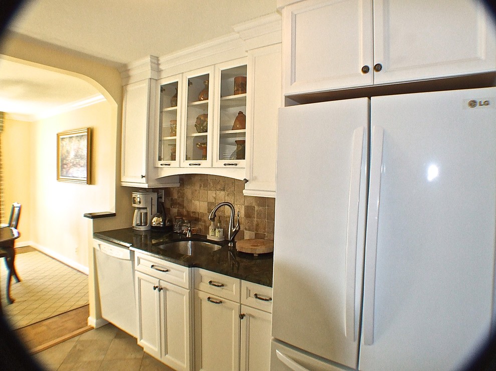 Inspiration for a transitional kitchen remodel in New York