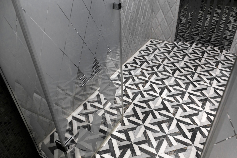 Мозаичный пол в стиле хай-тек