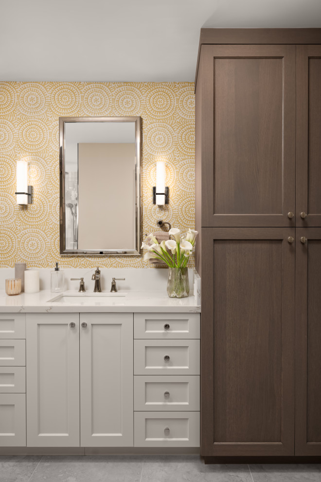 Example of a transitional bathroom design in San Francisco