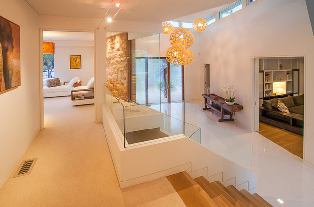 HILLSIDE RESIDENCE trendy-entre