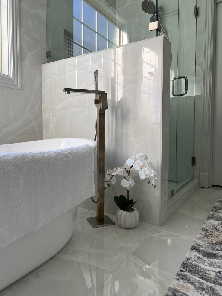 Elegant Fairvue Bathroom