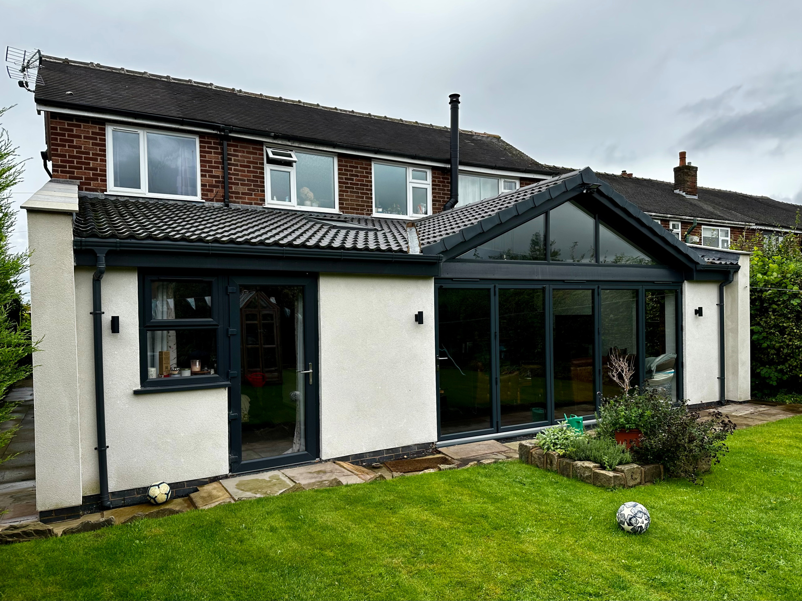 Single Storey Rear Extension with feature roof