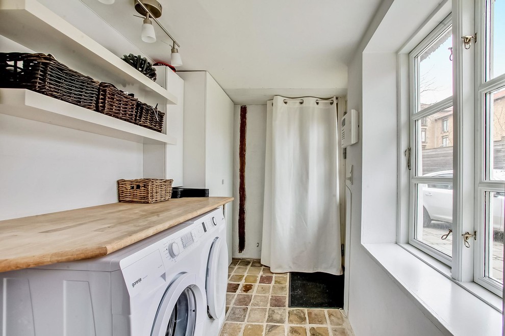 Design ideas for a scandinavian laundry room in Copenhagen.