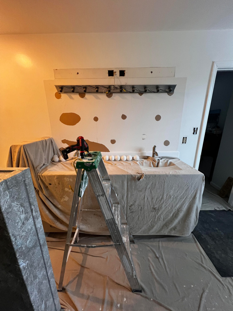 Ted & Becky Shake's Mirror's & Vanity Light