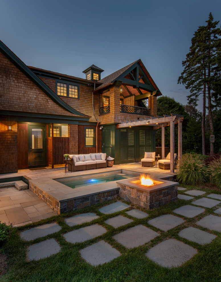 Transitional home design photo in Boston