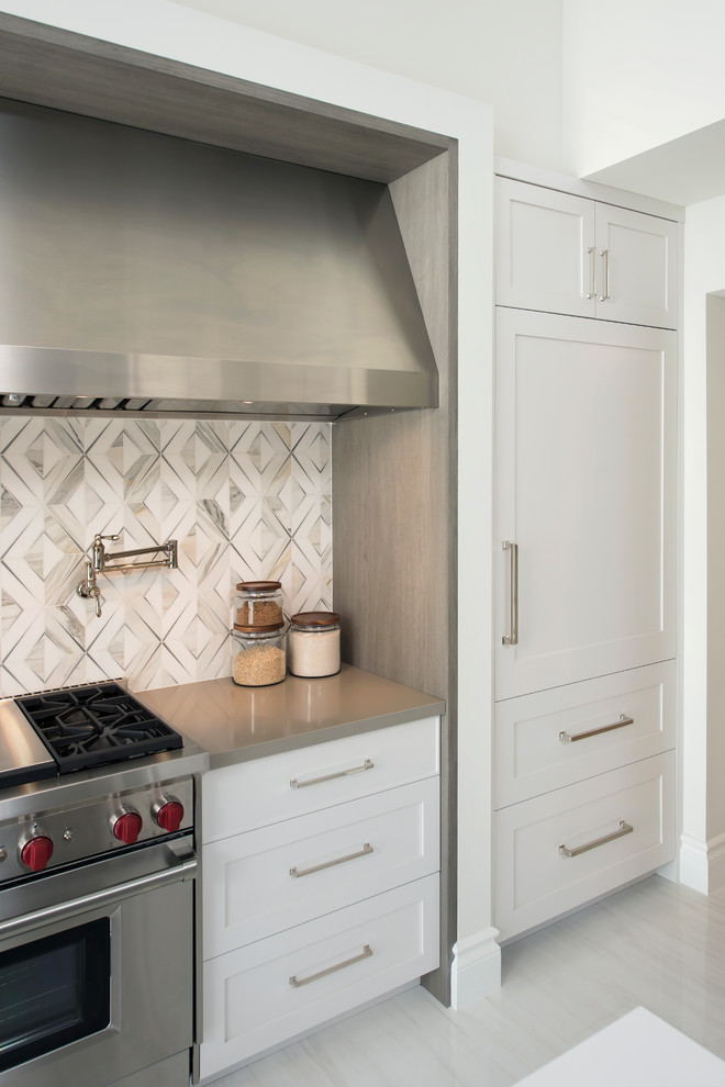 Transitional kitchen photo in Miami