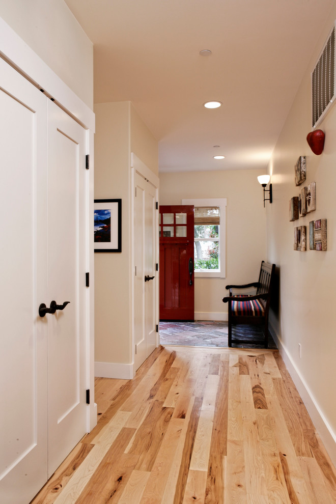 Design ideas for an arts and crafts entryway in San Francisco.