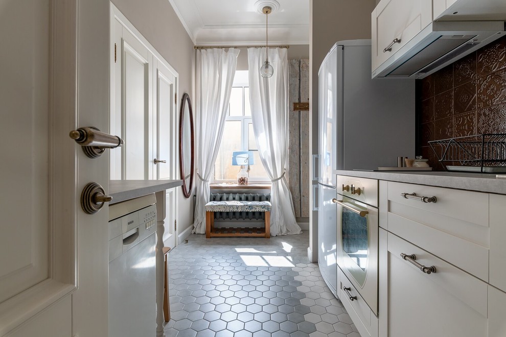 ...И под аркой на Галерной наши тени навсегда...