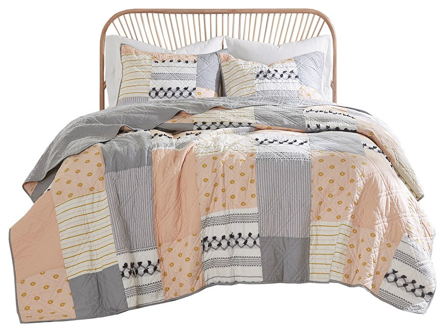 Madison Park Shabby Chic Ani Cotton Full Queen Coverlet Set In Blush