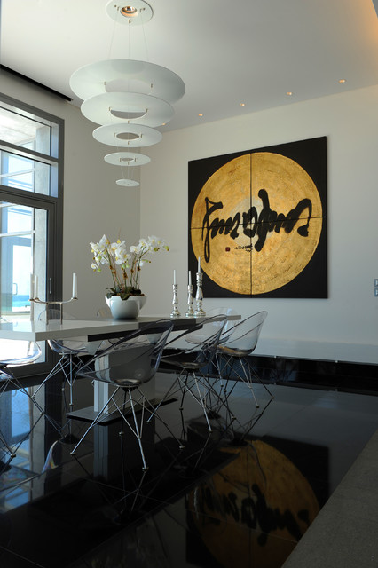 Villa Layan contemporaneo-comedor