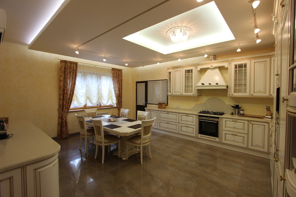 Просторная кухня-столовая, "Олимпия"