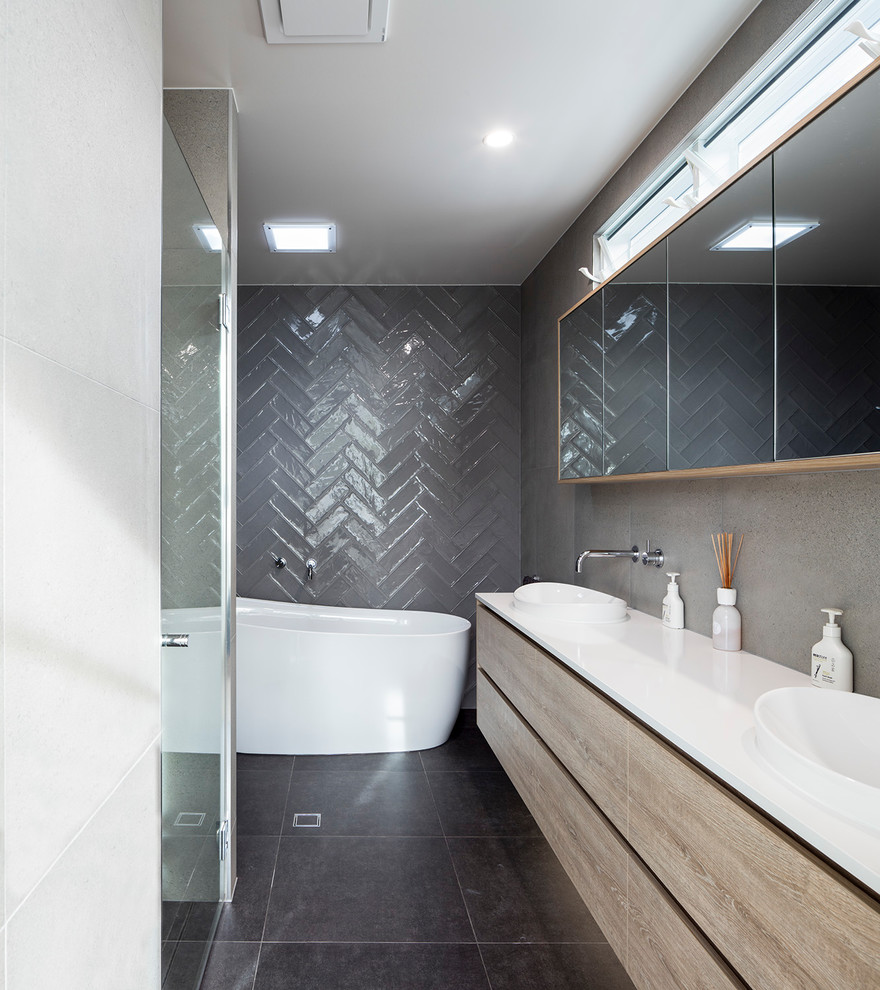 Design ideas for a world-inspired bathroom in Sunshine Coast.