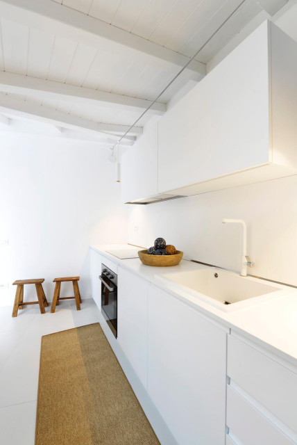 Casa B. mediterranean-kitchen