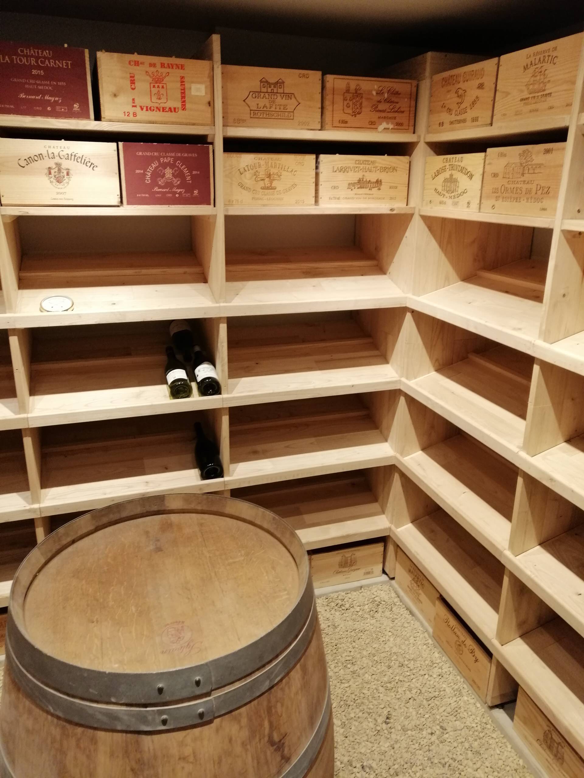 Cave à vins en châtaignier