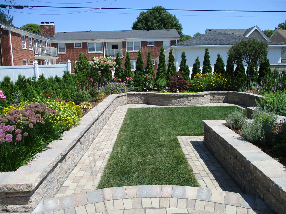 This is an example of a mediterranean garden in Milwaukee.