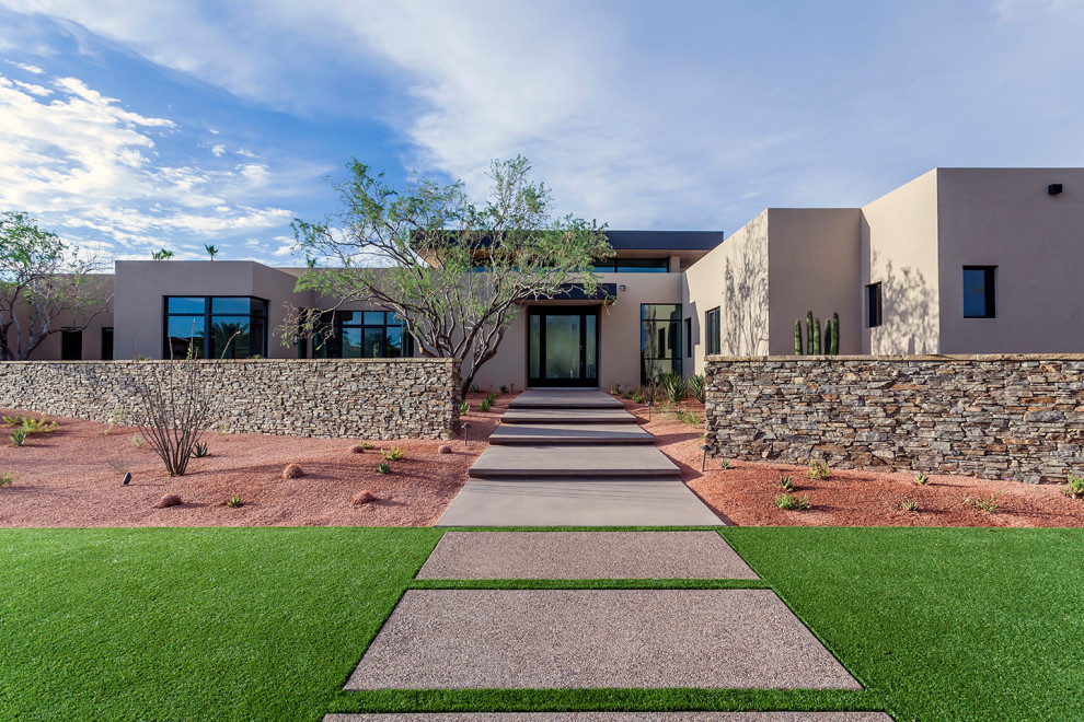 This is an example of a modern exterior in Phoenix.