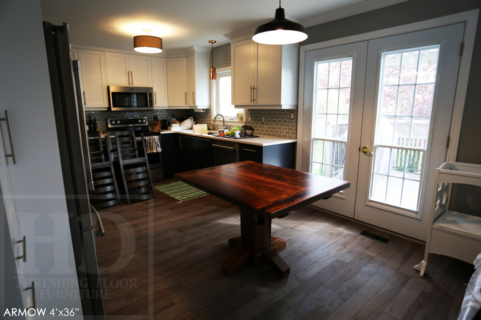 Example of a mountain style kitchen design in Toronto