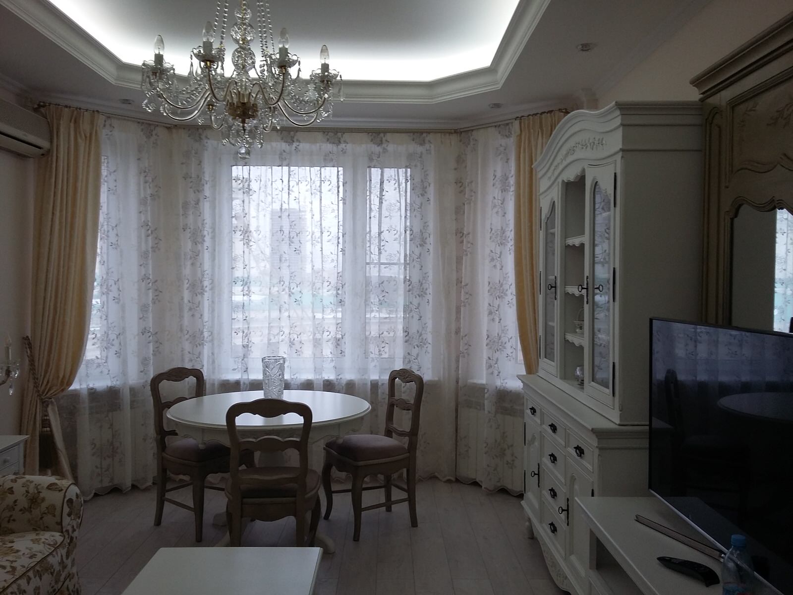 Столовая и гостиная в стиле прованс