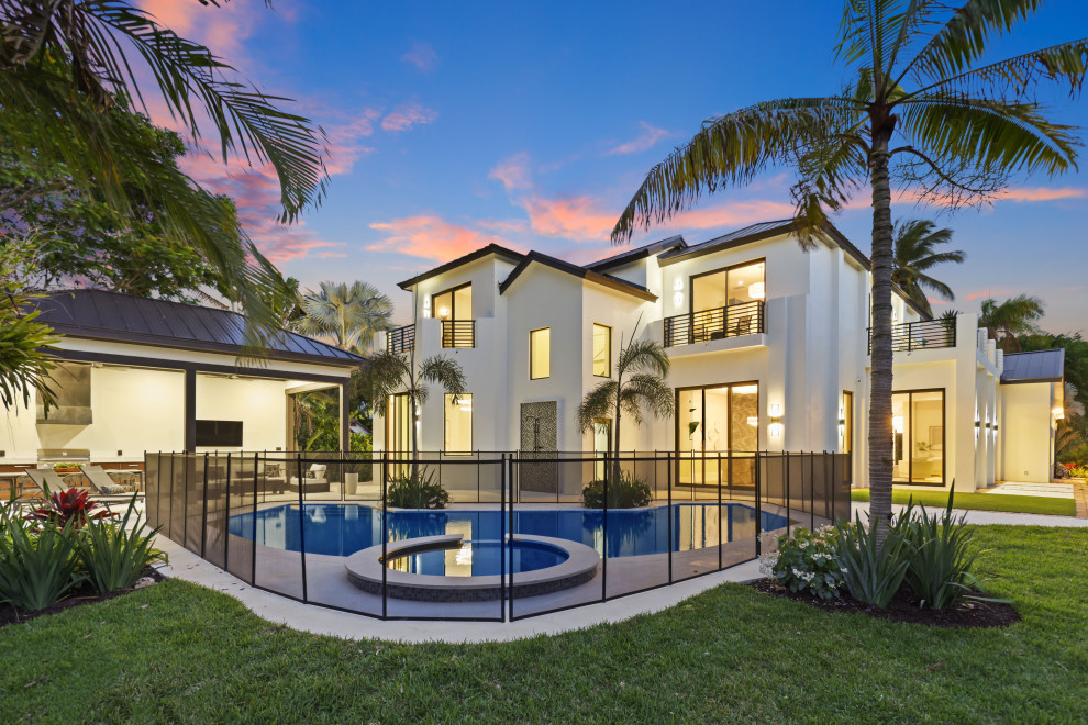 PRIVATE RESIDENCE - OCEAN RIDGE