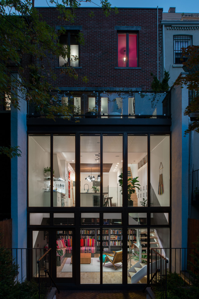 Design ideas for a contemporary three-storey exterior in New York.