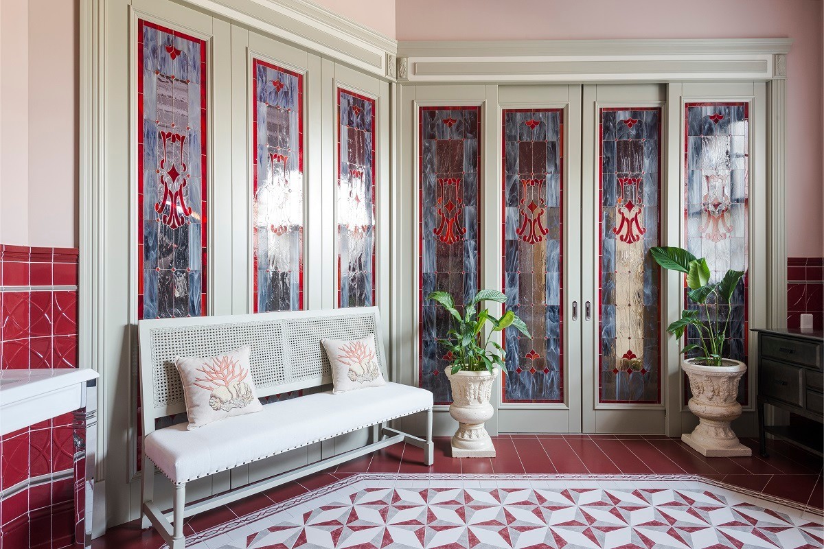 Дом с бассейном. Дизайнер Першхайло Анна