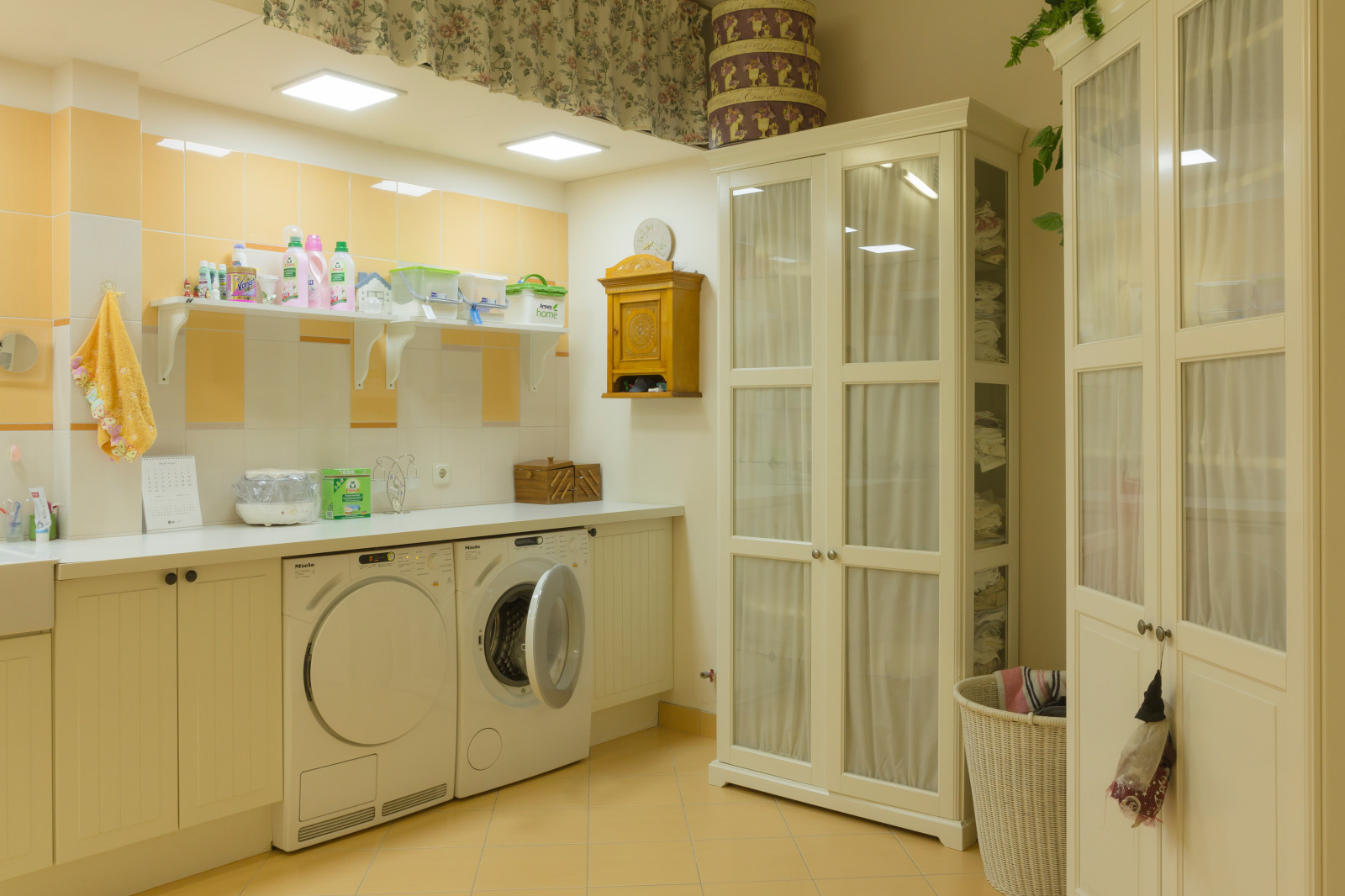 Дом под Петергофом