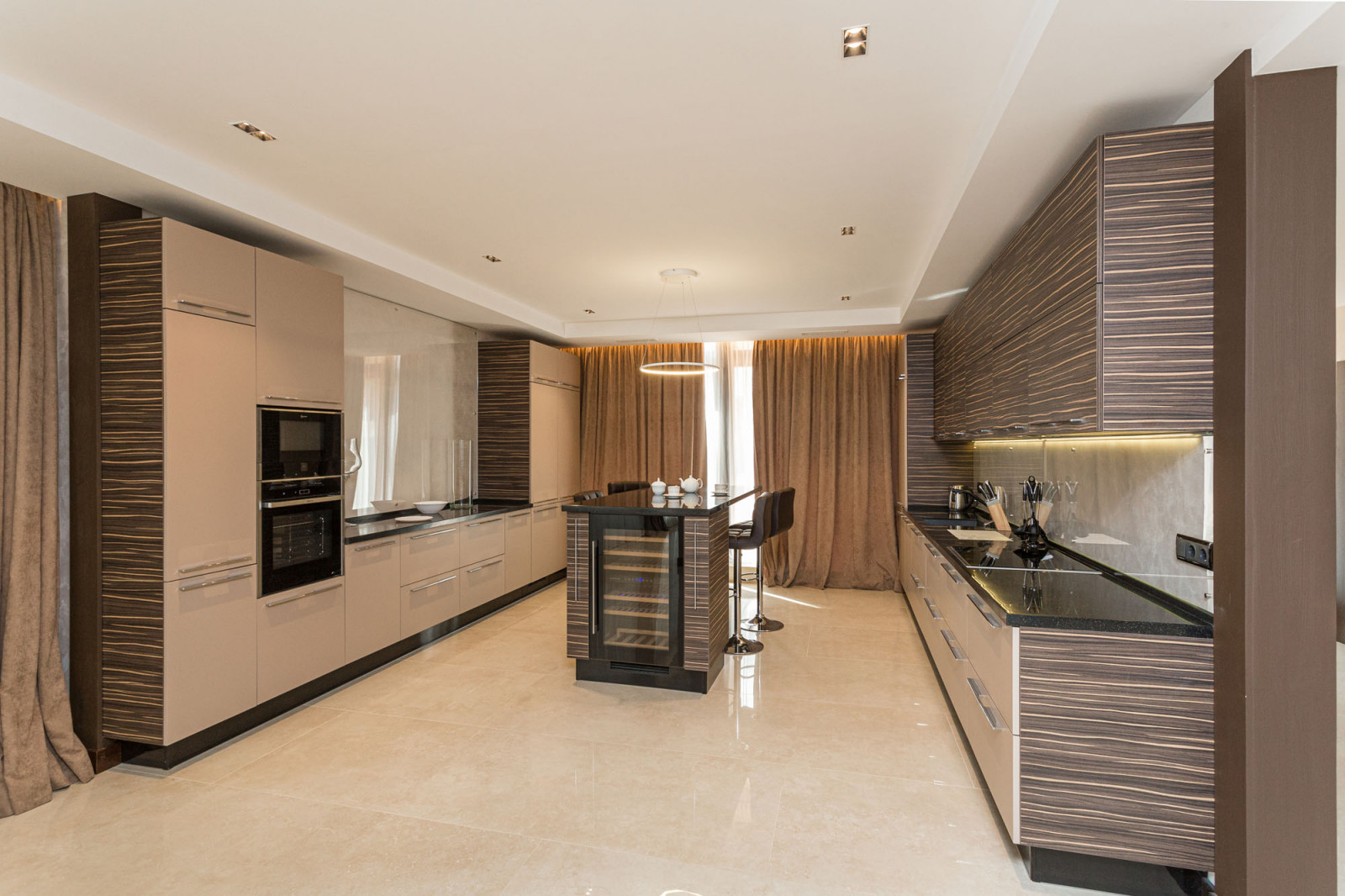 Кухня в коттеджный поселок в Солнечном