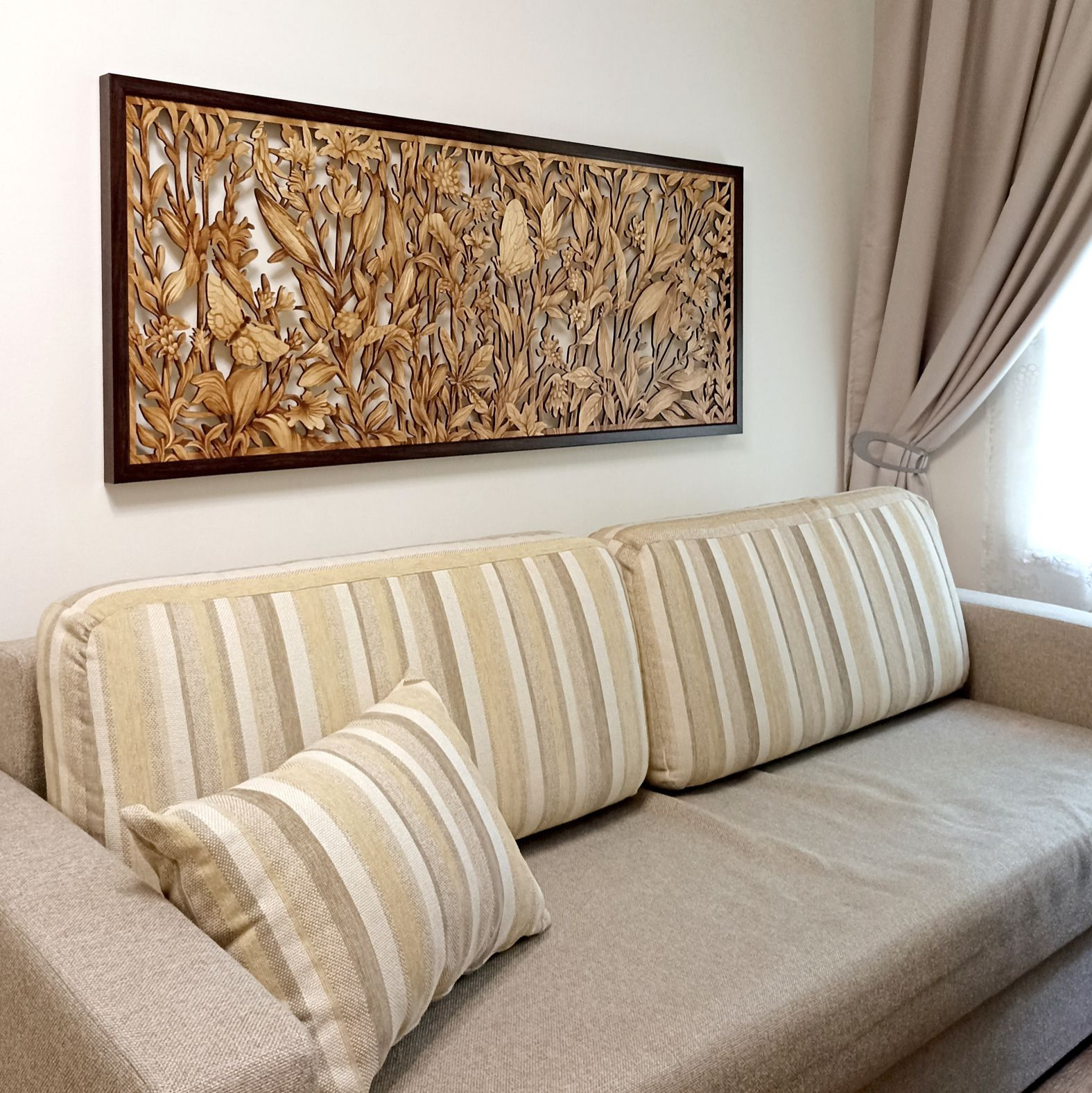 Панно в рамке «Флора»