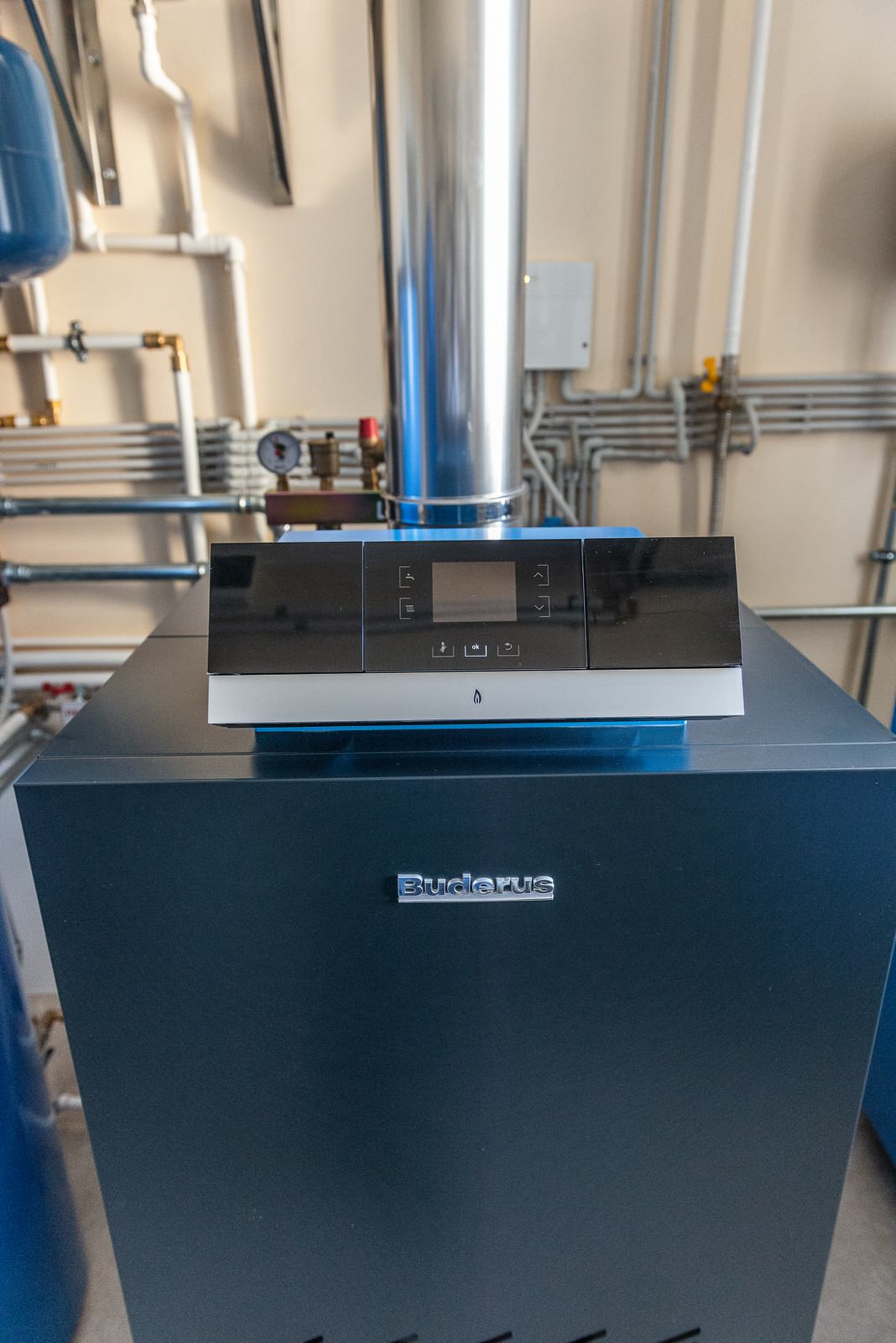 Дом с бассейном