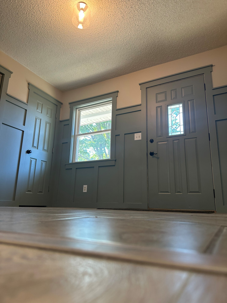 Windsor One Craftsman style trim pairs with board and batten accents.