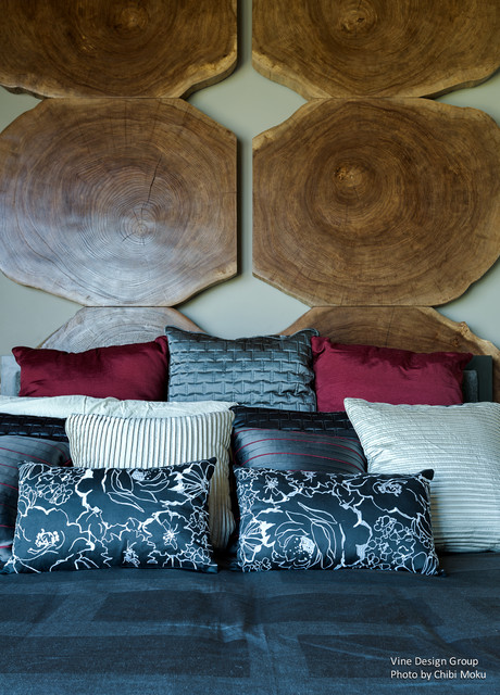Gig Harbor, Washington  | Vine Design Group contemporary-bedroom