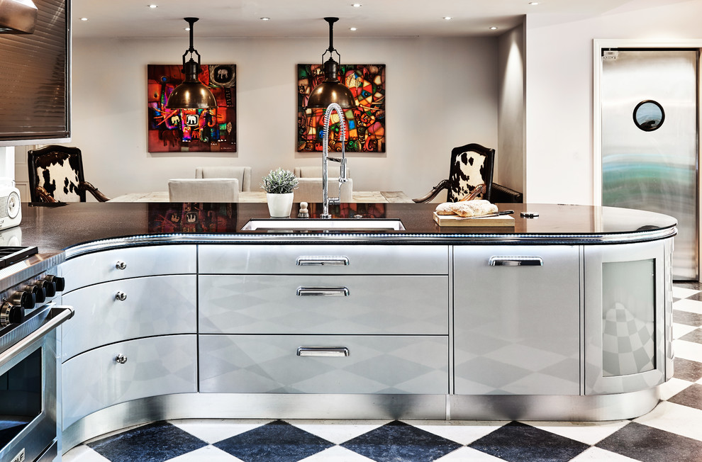 1950s American Dinerstyle kitchen Trendy Andre af Stoneham