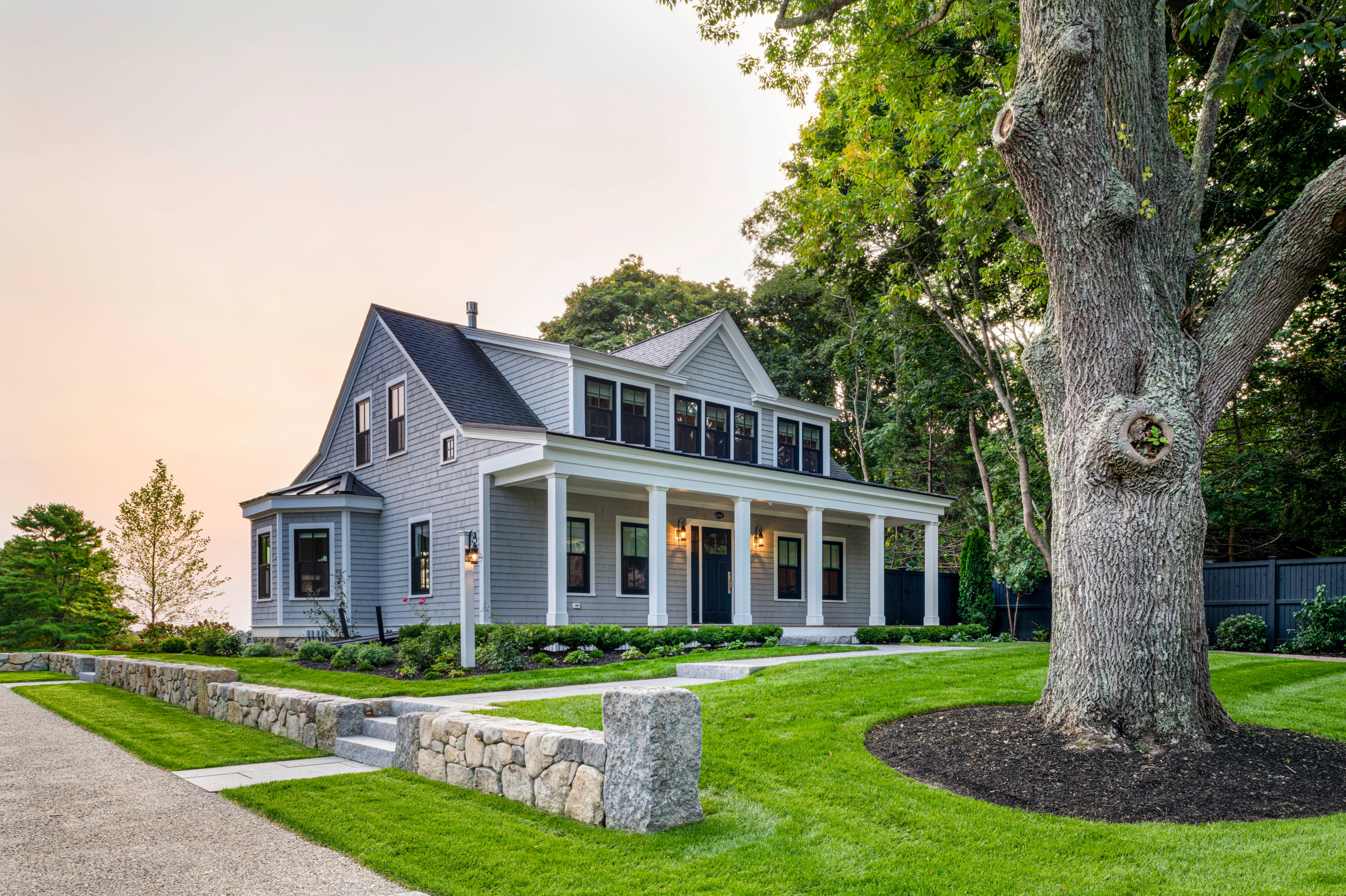 Yard of the Week: Old-Fashioned Simplicity and Marsh Views, image size:2560x1706