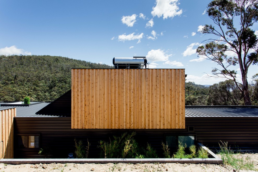 Trendy home design photo in Hobart