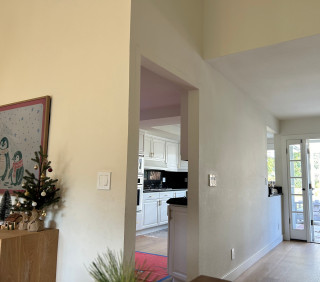 Closed-Off Kitchen Opens Up to Family Life (8 photos)