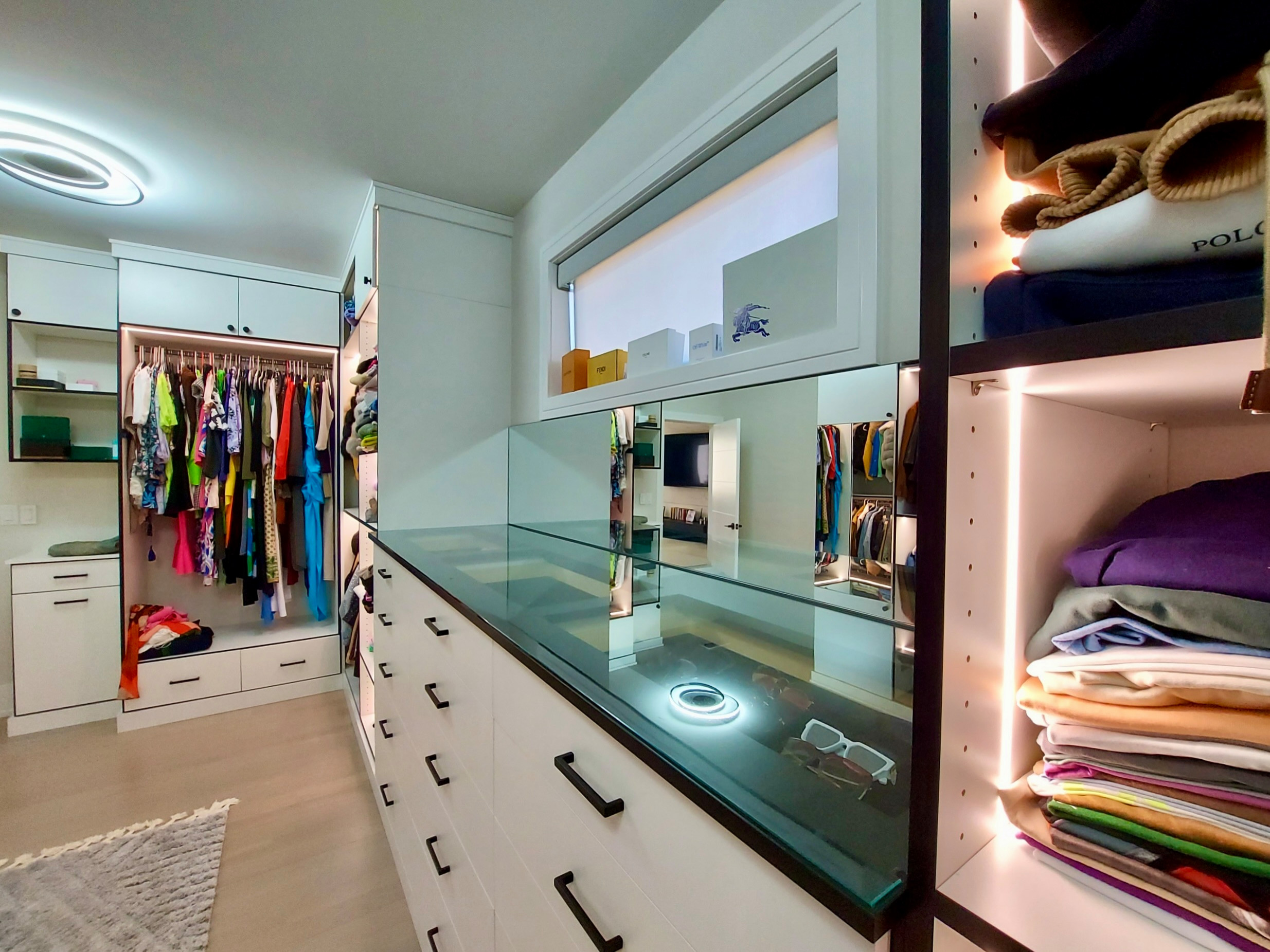 Burr Ridge Custom Contemporary Closet