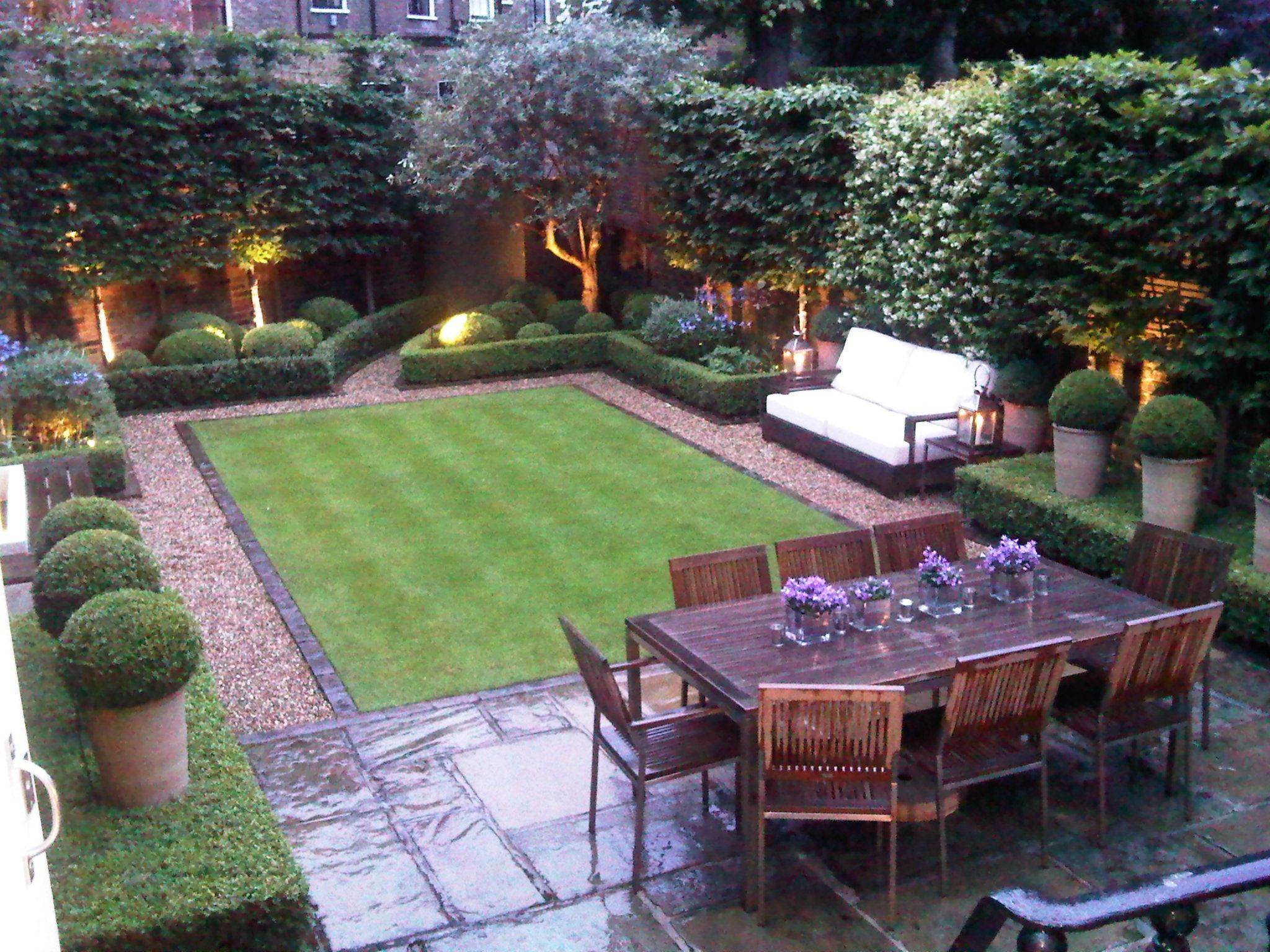 Formal Contemporary Walled Garden I LONDON