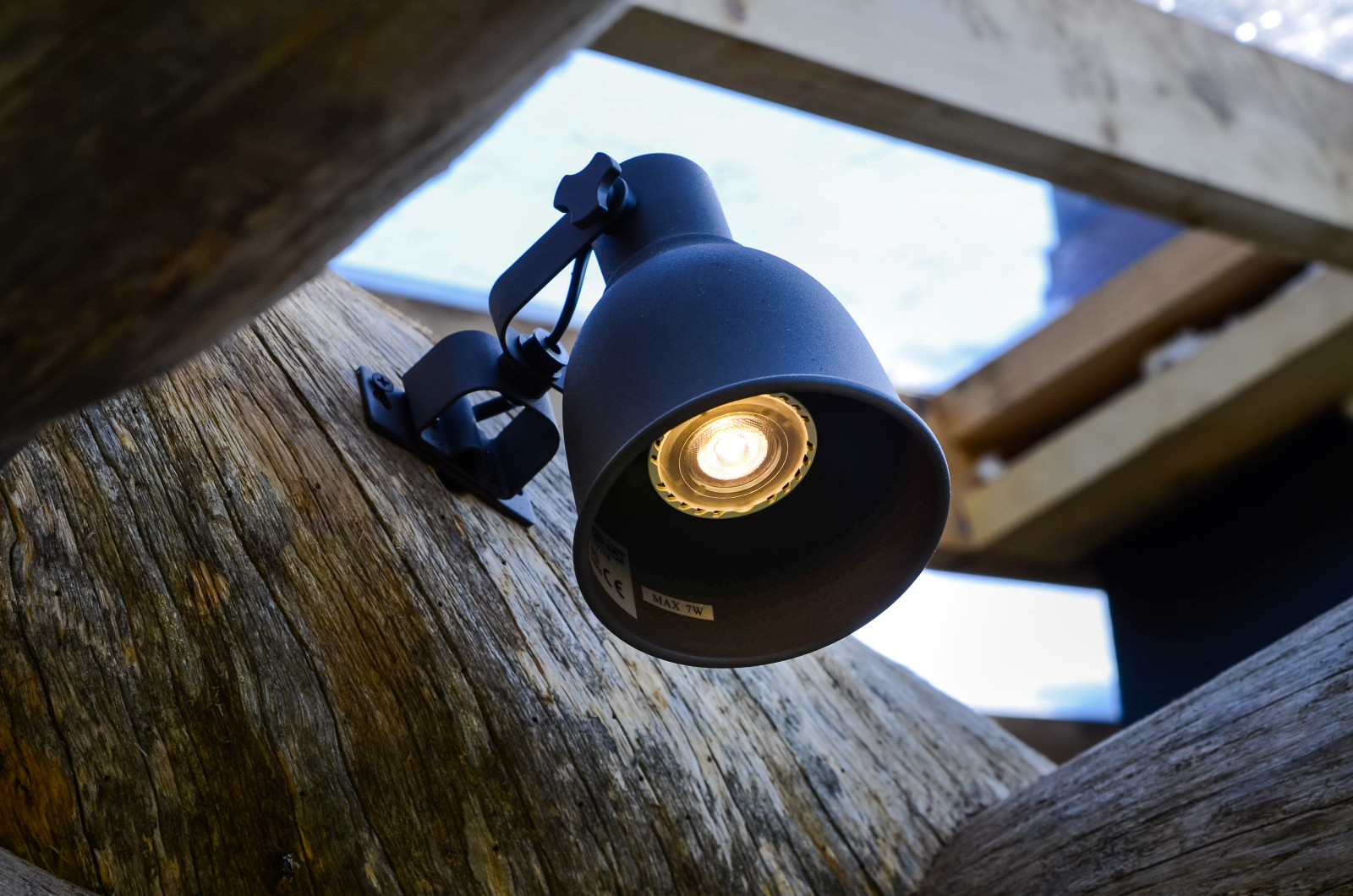 Избушка на опушке