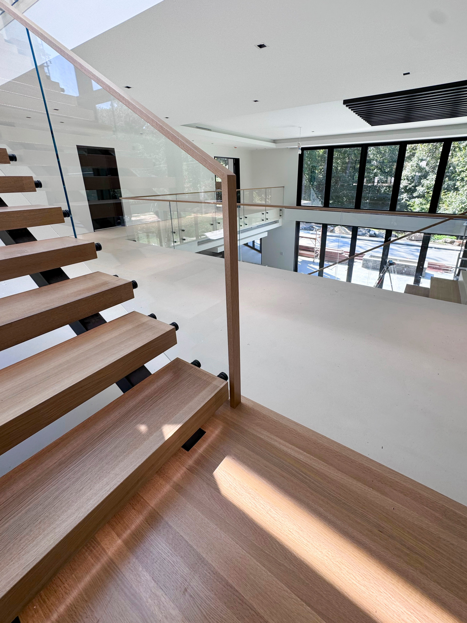 126_Visually Open and Light Contemporary Staircase, Mclean, VA 22102