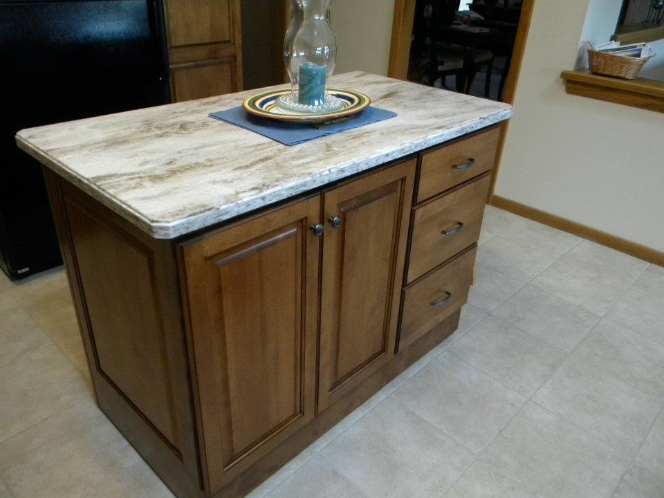 Kitchen - traditional kitchen idea