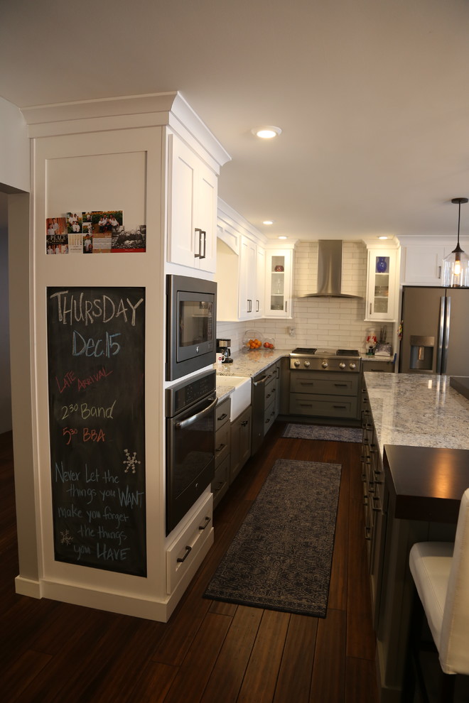 Kitchen - transitional kitchen idea in Cedar Rapids