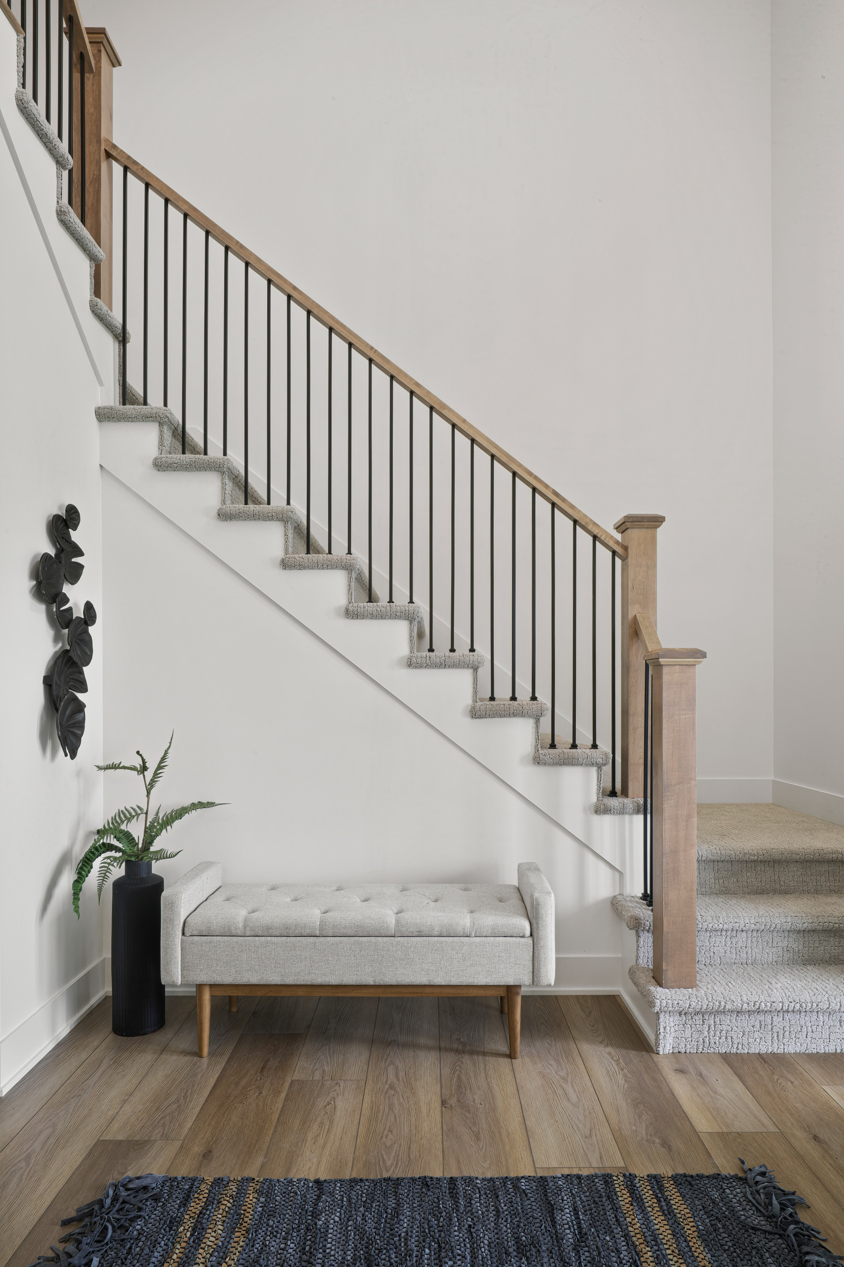 David Thoms 2-Story Elkhorn Staging