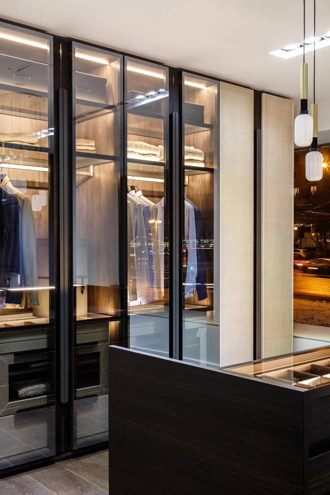 Giulia Novars, Москва. Смоленская, д.10