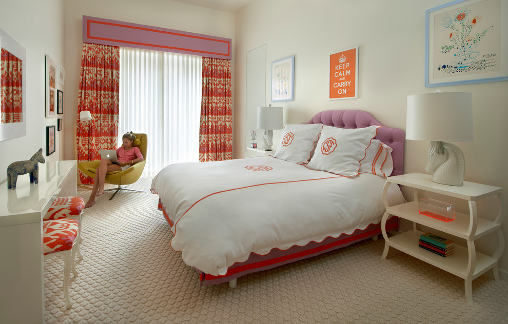 Inspiration for a transitional kids' room for girls in Chicago with beige walls and carpet.