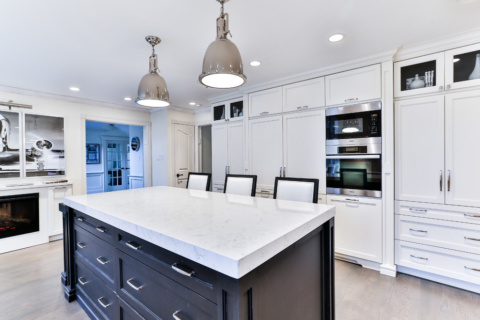 Inspiration for a transitional kitchen remodel in Toronto