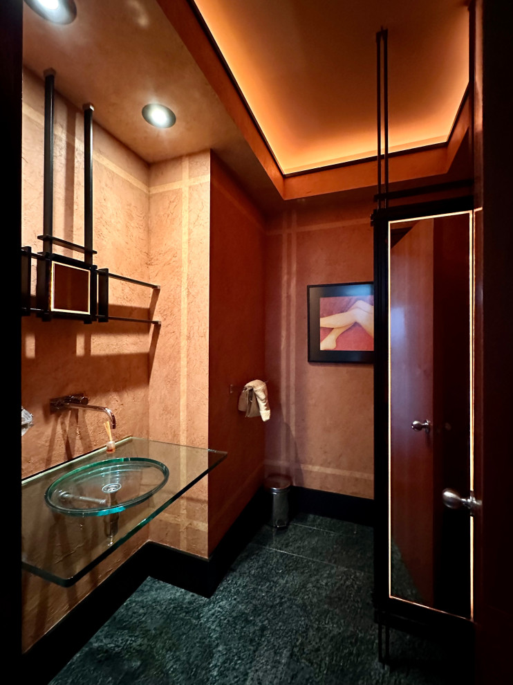 Idée de décoration pour un WC et toilettes minimaliste avec un plafond décaissé.