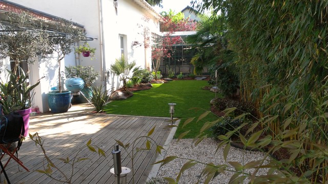 Une voli&egrave;re en ville contemporary-deck
