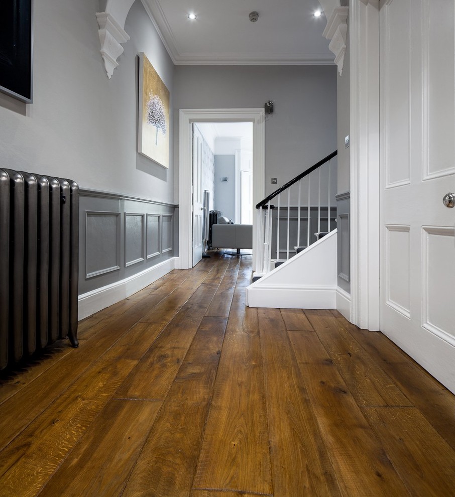 Design ideas for a traditional hallway in Kent.