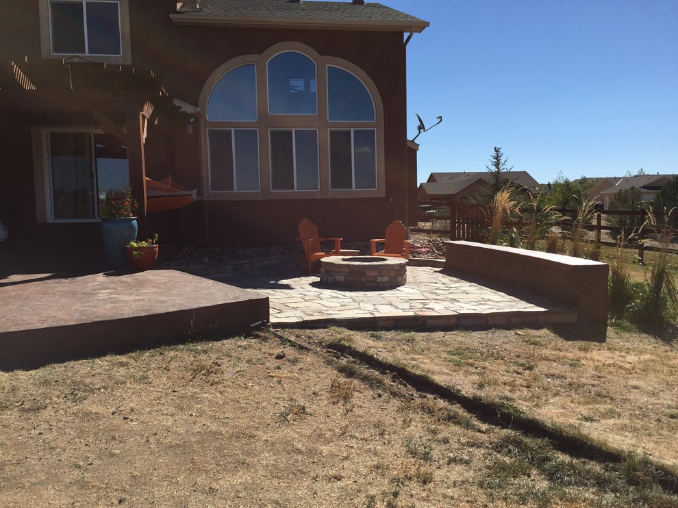 Home design - rustic home design idea in Denver