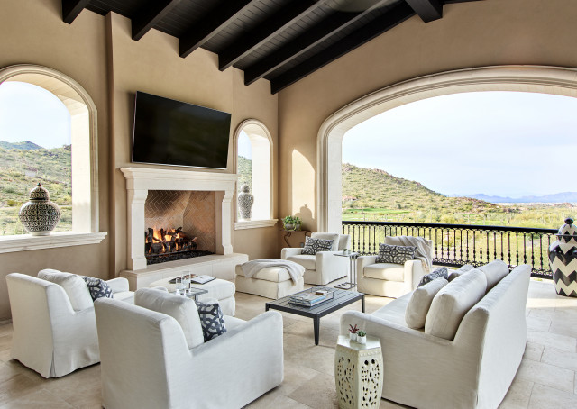 Sublime Sanctuary - Outdoor Great Room mediterran-veranda